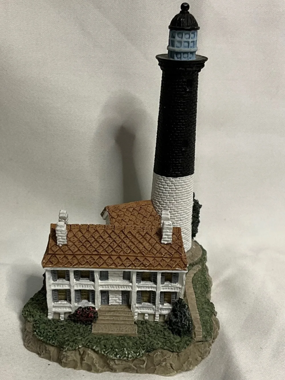 Harbour Lights Miniature Pensacola Florida Lighthouse Figurine LL109 (2000)